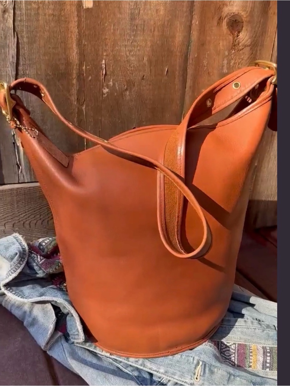COACH BRITISH TAN LEATHER XL DUFFLE FEED SAC BUCKET BAG 9085 - Picture 1 of 16